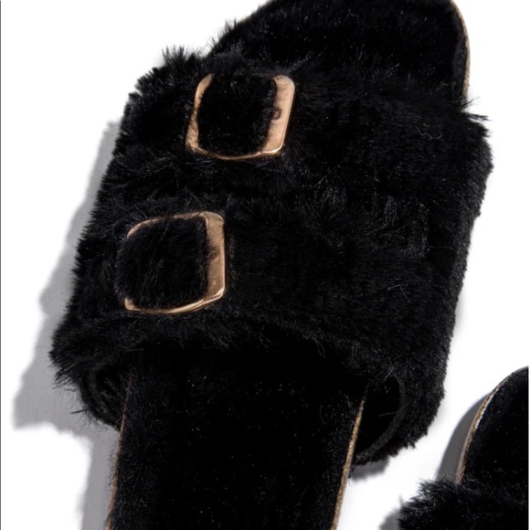 LADIES MAKE ME A FURY WAY BLACK SANDALS - Picture 2 of 2